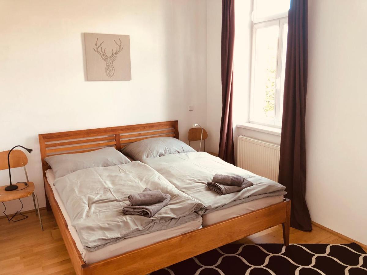 Helle 4 Zimmer Familien-Wohnung Mit Balkon! Schloss Schonbrunn In Gehdistanz Bécs Kültér fotó