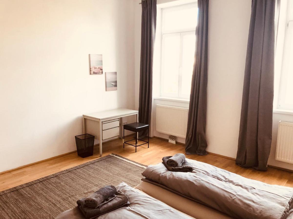 Helle 4 Zimmer Familien-Wohnung Mit Balkon! Schloss Schonbrunn In Gehdistanz Bécs Kültér fotó
