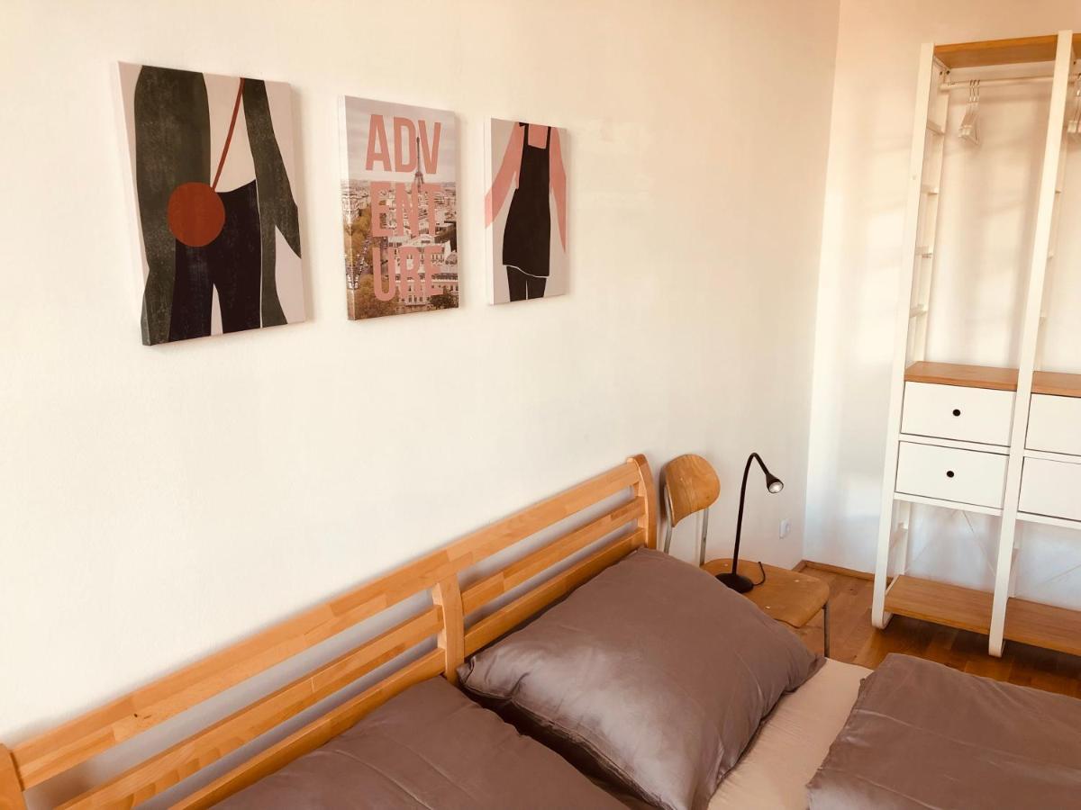 Helle 4 Zimmer Familien-Wohnung Mit Balkon! Schloss Schonbrunn In Gehdistanz Bécs Kültér fotó